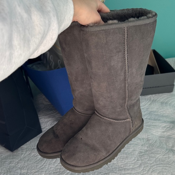 UGG Shoes - Women's Tall Uggs Gray Sz 6